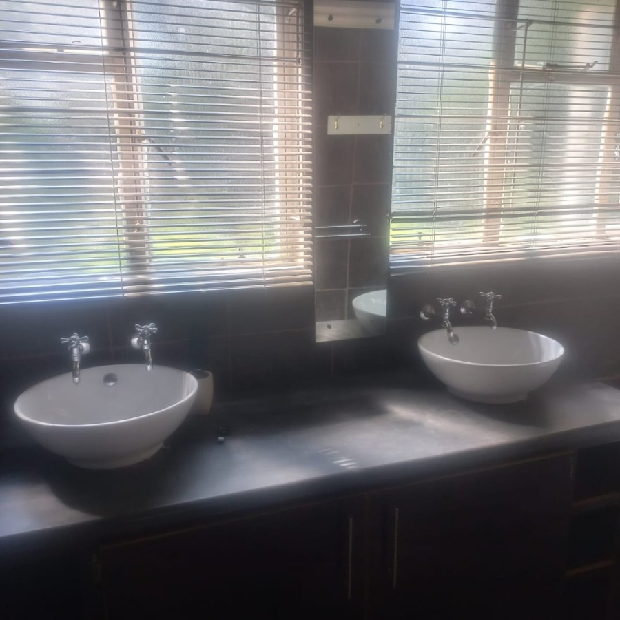 3 Bedroom Property for Sale in Presidentia Free State